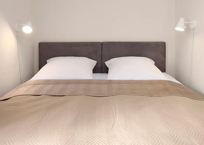 Promenade 18 Stoertebeker * Schonberger Strand